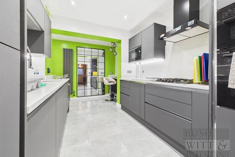 4 bedroom detached house for sale, Agincourt Close, St. Leonards-On-Sea
