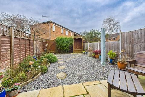 undefined, Aylesbury HP19