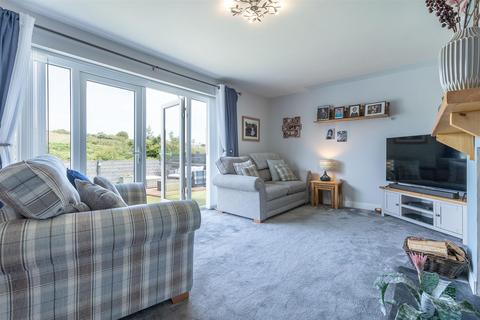 undefined, Llwyn Helyg, Amlwch