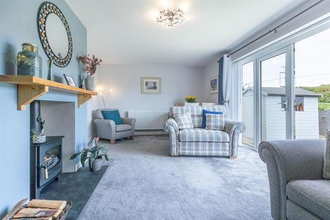 undefined, Llwyn Helyg, Amlwch