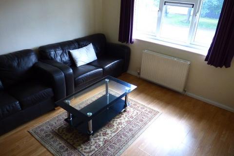 undefined, Luton LU4