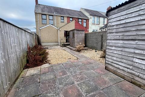 3 bedroom end of terrace house for sale, St. Annes Place, Hakin, Milford Haven, Pembrokeshire, SA73