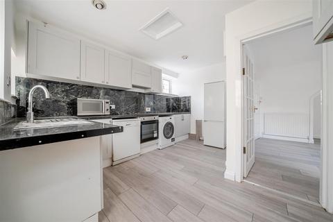 4 bedroom semi-detached house for sale, Newstead Avenue, Orpington BR6