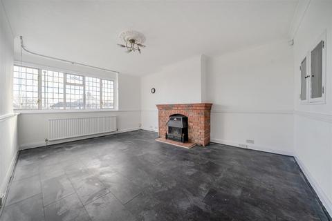 4 bedroom semi-detached house for sale, Newstead Avenue, Orpington BR6