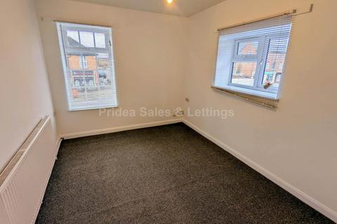 2 bedroom flat to rent, High Street, Lincoln