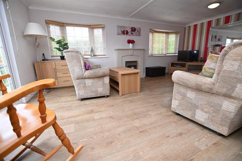 undefined, Creek Road, Canvey Island SS8