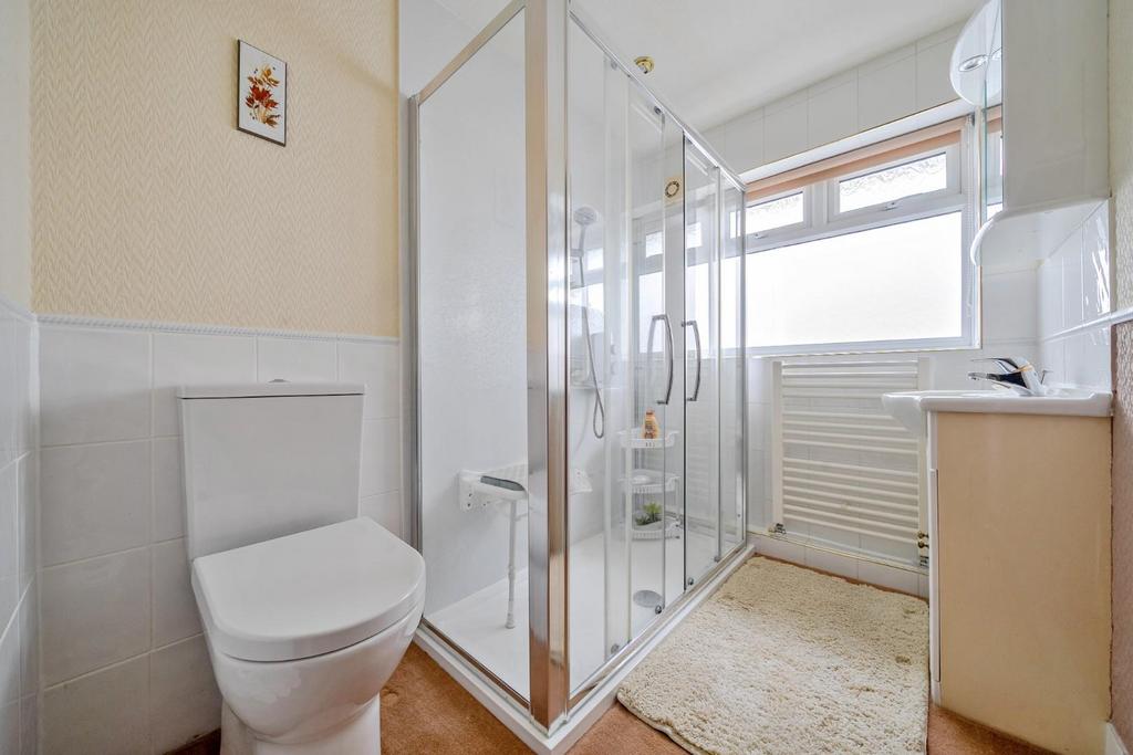 Shower Room.jpg