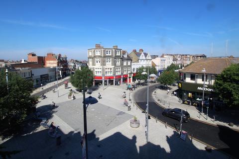 2 bedroom flat for sale, Bank Chambers, Station Road CO15