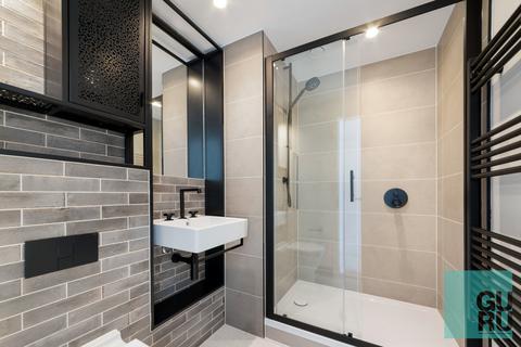 2 bedroom apartment to rent, Heron Wharf, London, E14