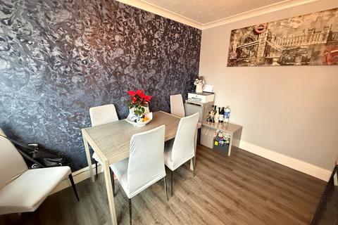 undefined, Houghton Regis, Bedfordshire LU5