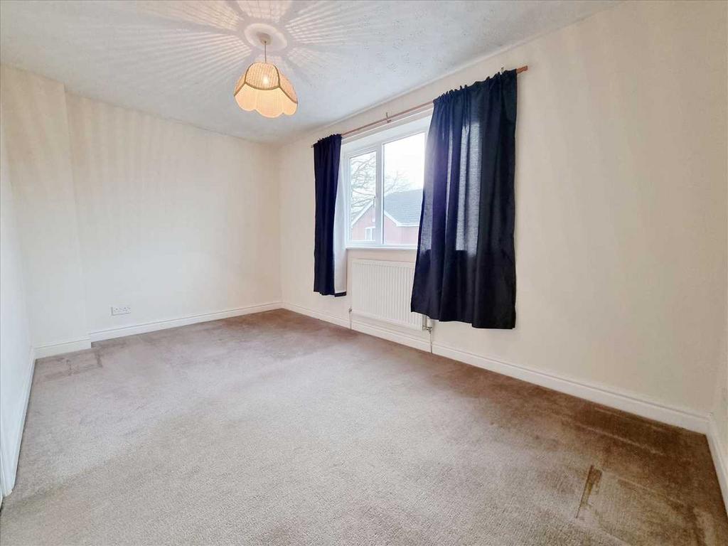 Bedroom 1: