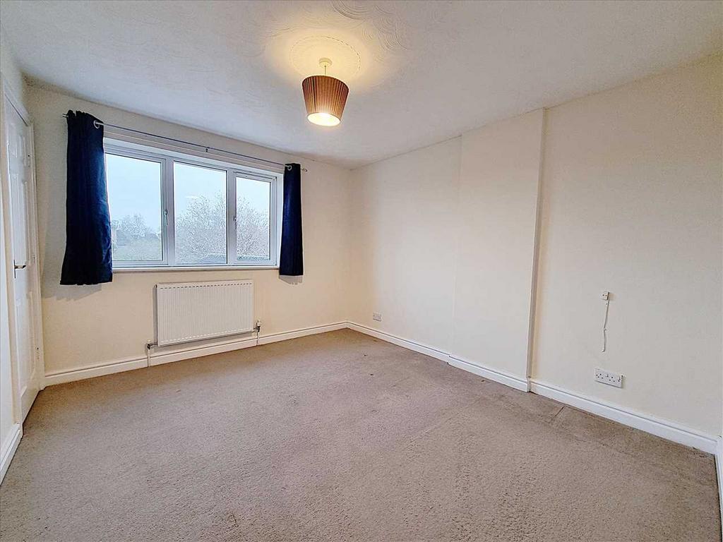 Bedroom 2: