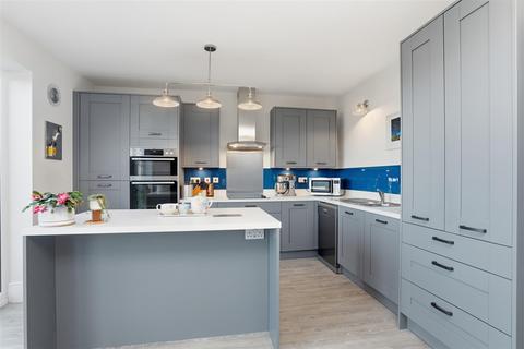 undefined, Lavender Close, Warwick