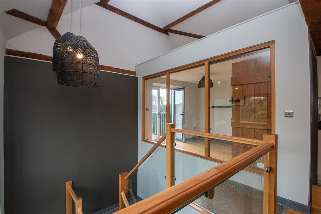 Barn4 15.jpg