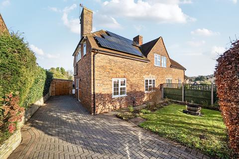 Elmside, Guildford, Surrey, GU2