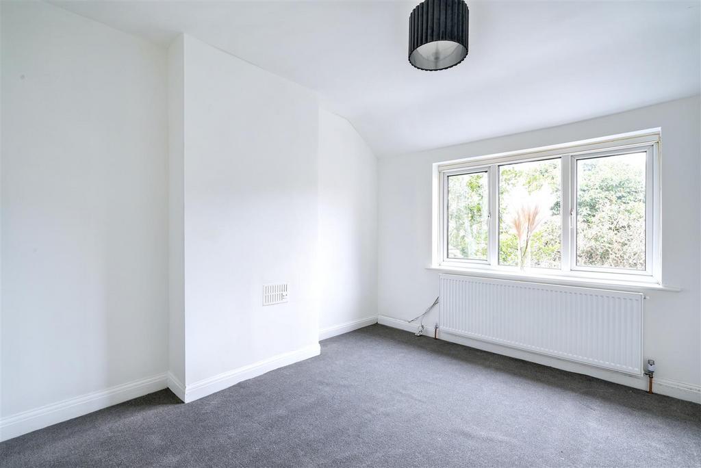 Bedroom 2 1.jpeg