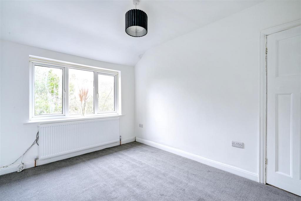 Bedroom 2 2.jpeg