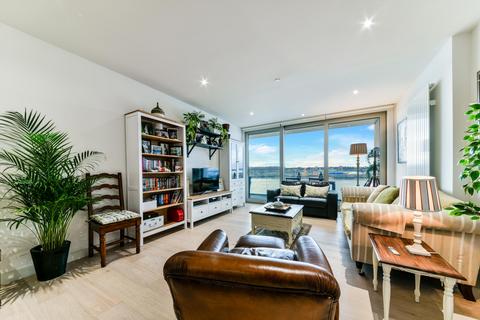 2 bedroom apartment to rent, Liner House, Royal Wharf, E16