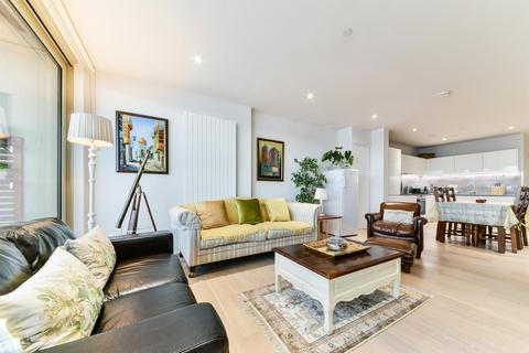2 bedroom apartment to rent, Liner House, Royal Wharf, E16