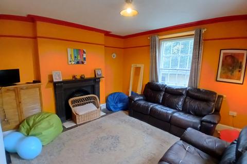 6 bedroom detached house for sale, Village Road, Llanfairfechan LL33