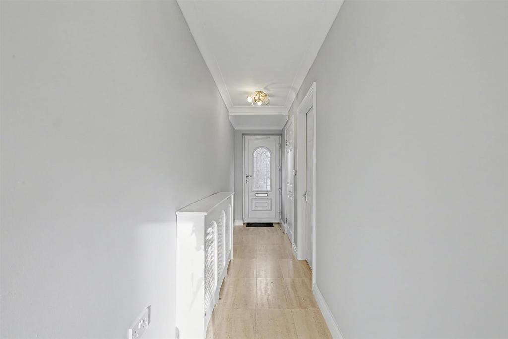 Hallway 1 2.jpeg