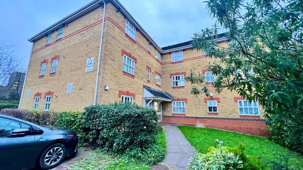 1 Bedroom Flat available for rent