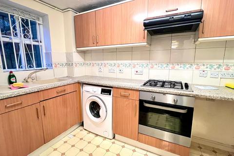 1 bedroom flat to rent, London, E6
