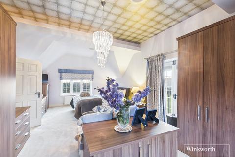 undefined, Southend, Henley-on-Thames, Buckinghamshire, RG9