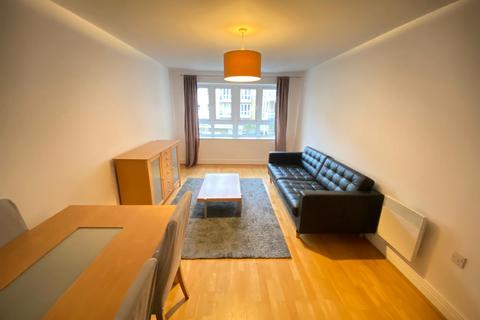 1 bedroom apartment to rent, 1 Bed Apartment at St. David’s Square, London, E14