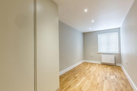 2 bedroom flat to rent, 6 High Street Plaistow 128-136 High Street