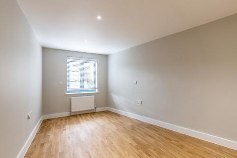 2 bedroom flat to rent, 6 High Street Plaistow 128-136 High Street