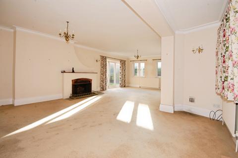 undefined, Shoppenhangers Road, Maidenhead, SL6