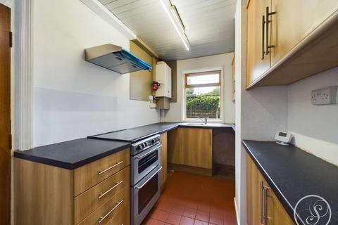 2 bedroom terraced house to rent, Greenwood Mount, Leeds