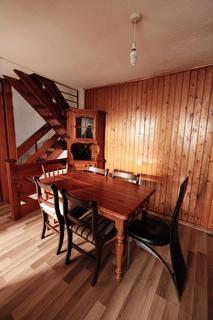 5 bedroom terraced house to rent, Park Road, Stanwell, Staines-upon-Thames