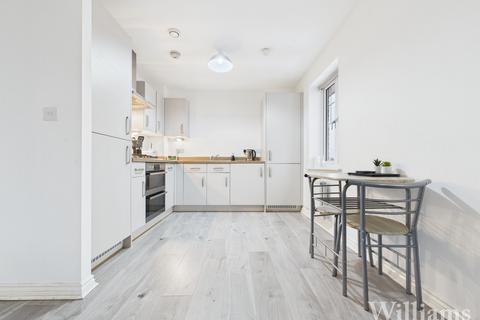 2 bedroom flat for sale, Elton Close, Aylesbury HP18