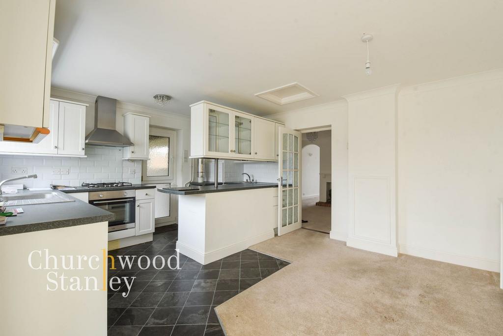 Kitchen / Breakfast Room