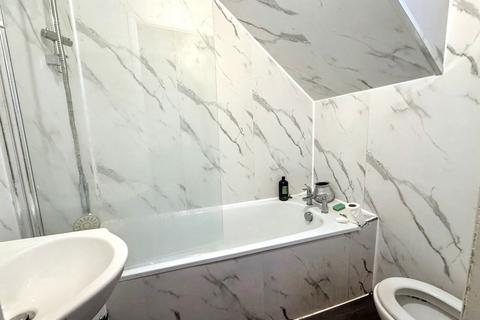 undefined, Wingrove Avenue, Fenham, Newcastle upon Tyne, Tyne and Wear, NE4 9AN
