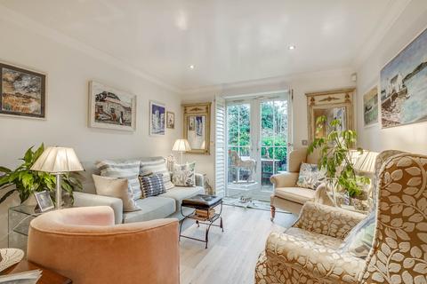 2 bedroom flat for sale, Wendover Lodge, Welwyn, AL6