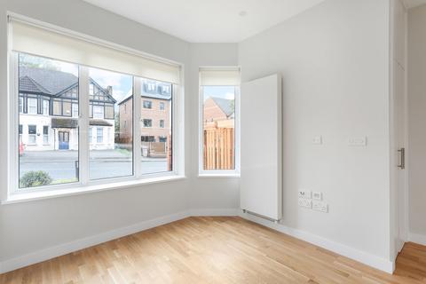 undefined, Flat 1 27 Cedar Road
