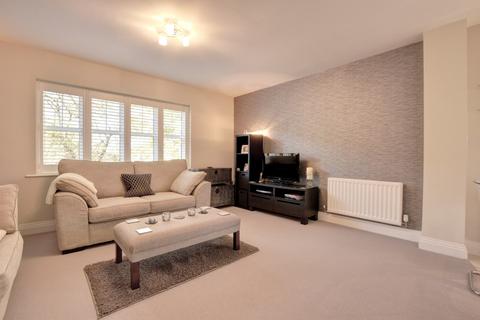 2 bedroom apartment to rent, Marlow SL7