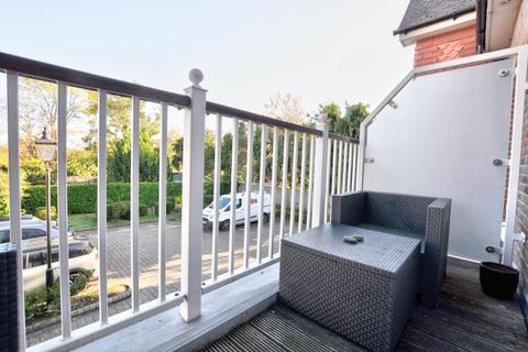 2 bedroom apartment to rent, Marlow SL7