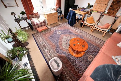 1 bedroom flat to rent, 160 Otley Road Flat 2