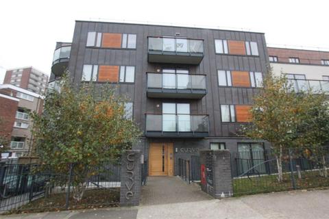3 bedroom flat for sale, The Curve