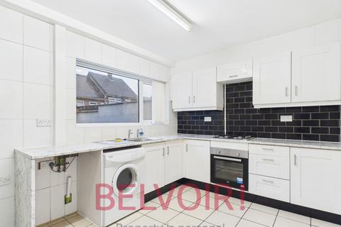 3 bedroom townhouse to rent, Dilke Street, Hanley, Stoke-on-Trent, ST1