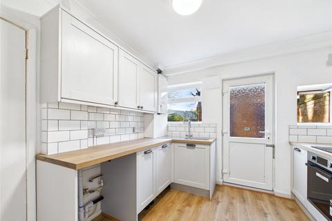 2 bedroom maisonette to rent, Watts Road, Colchester, Essex, CO2
