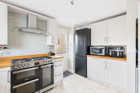 undefined, De Morley Close, Roydon