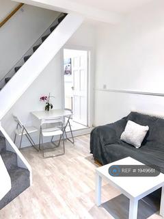 3 bedroom terraced house to rent, Gleave Road, Birmingham, B29