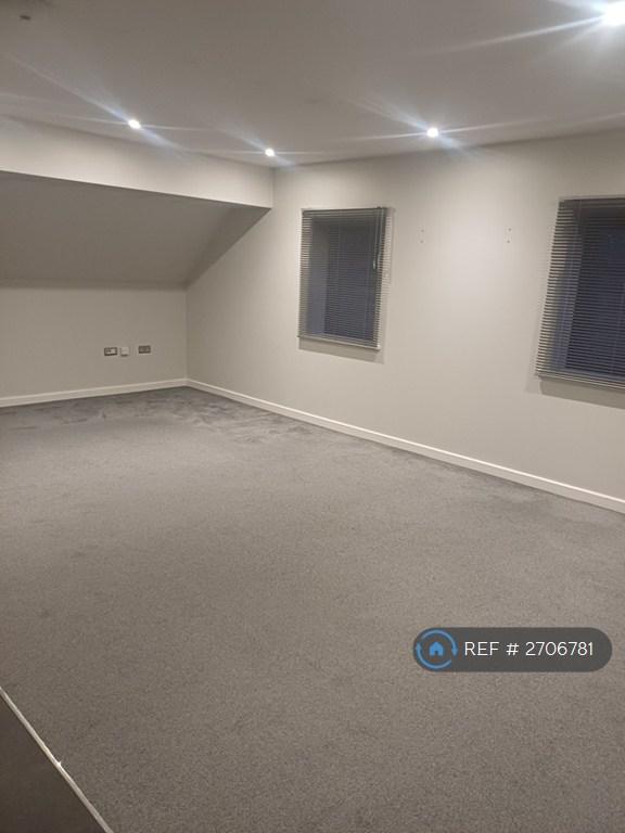 Living Area 3