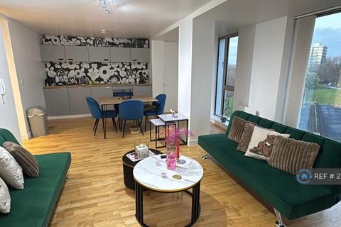 1 bedroom flat to rent, Christabel, Manchester, M40