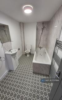2 bedroom flat to rent, Bell Lane, Bury, BL9